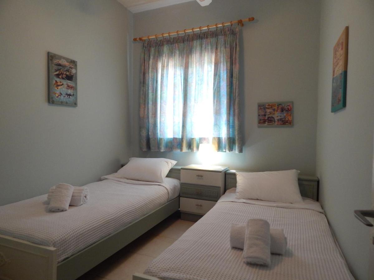 Ninemia Country House Vromonérion エクステリア 写真