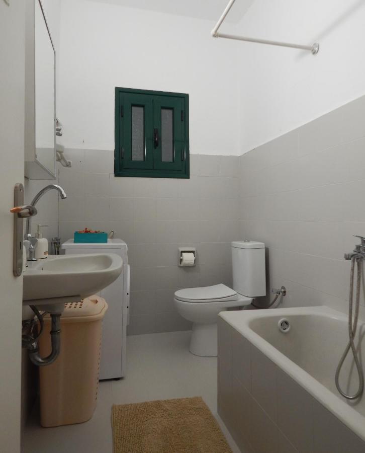 Ninemia Country House Vromonérion エクステリア 写真